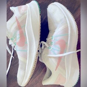 Nike Quest 4 Pink/Teal/White